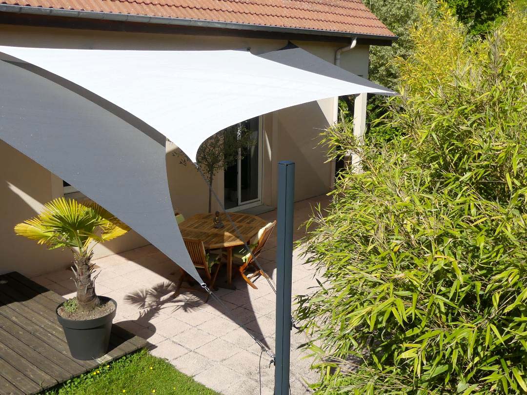 Video shade sail for terrace