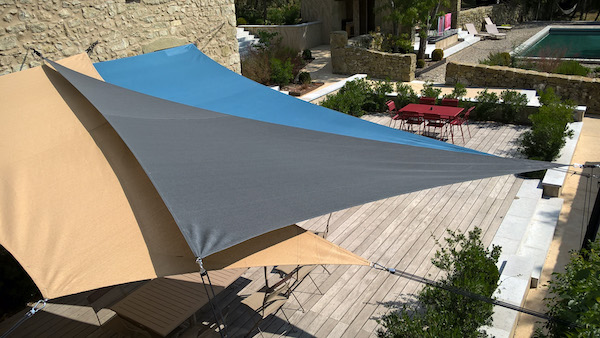 Rectangular shade sail for garden and terrace